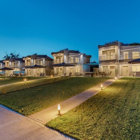V Luxury Apartments Posidi Экстерьер фото
