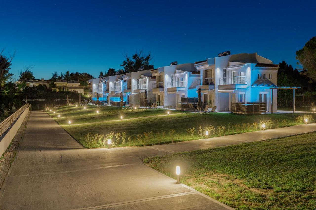V Luxury Apartments Posidi Экстерьер фото