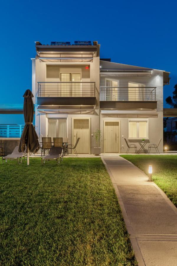 V Luxury Apartments Posidi Экстерьер фото