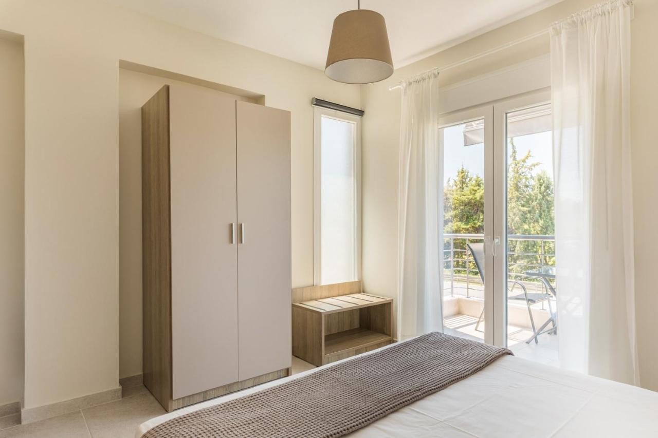 V Luxury Apartments Posidi Экстерьер фото