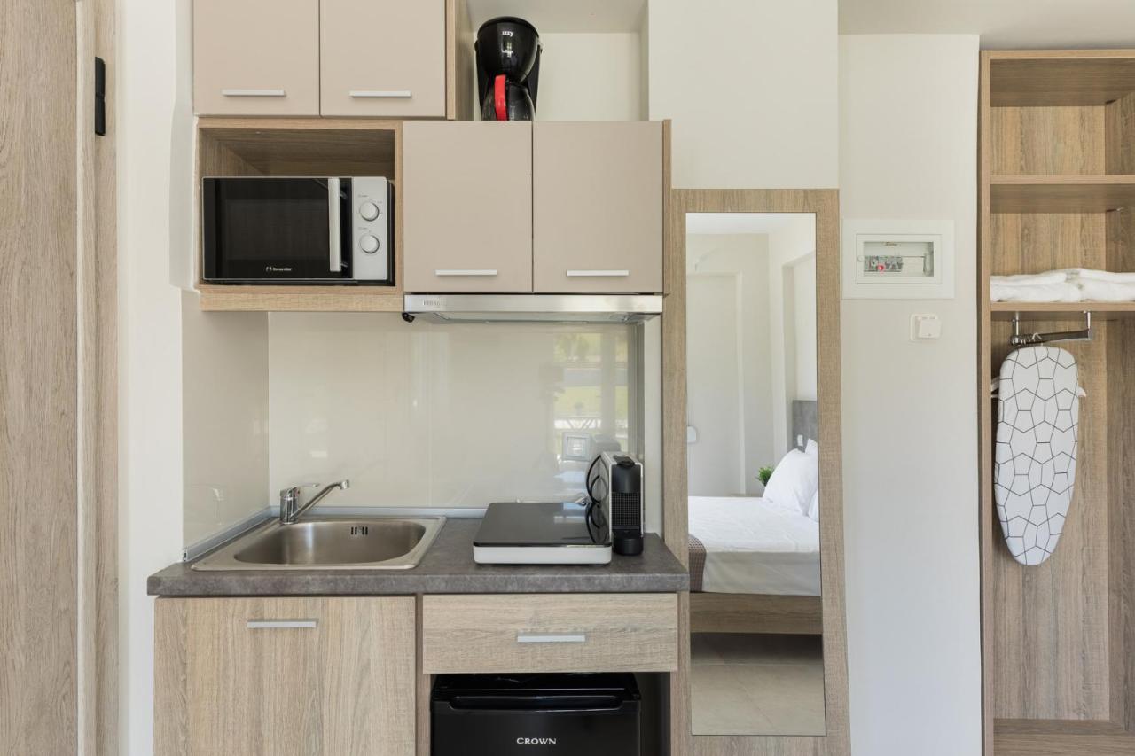 V Luxury Apartments Posidi Экстерьер фото