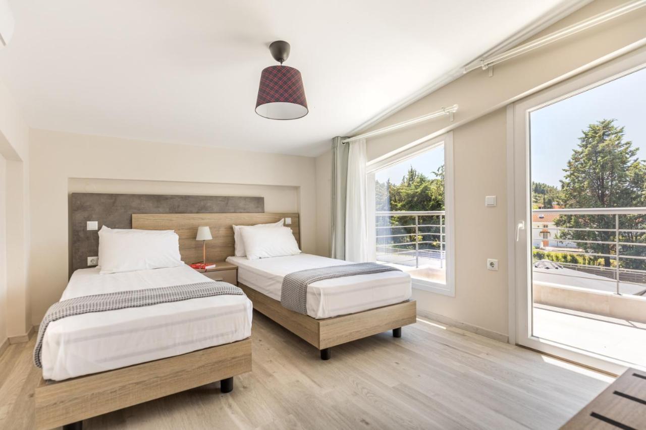 V Luxury Apartments Posidi Экстерьер фото