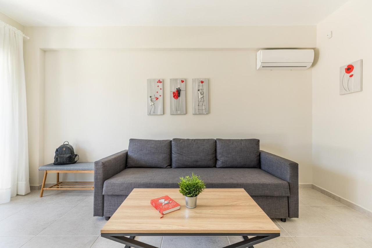 V Luxury Apartments Posidi Экстерьер фото